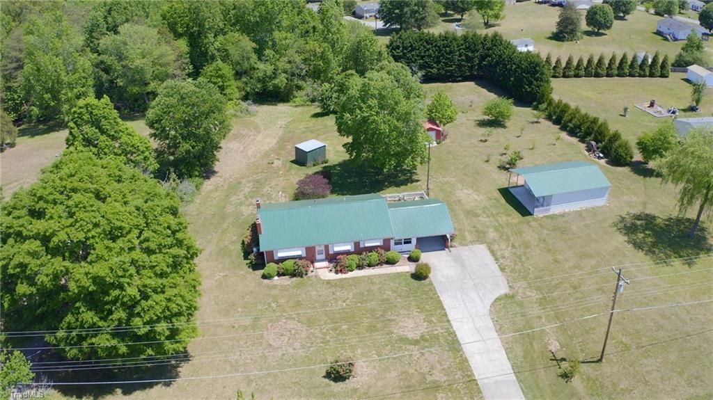 4485 NC Highway 89 E, Walnut Cove, NC 27052