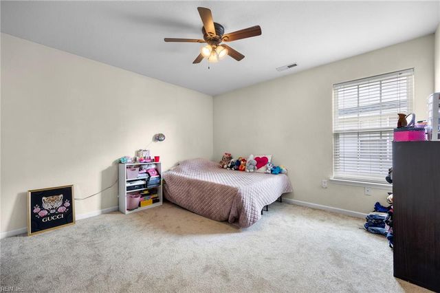 869 Brittlebank DR, Virginia Beach, VA 23462