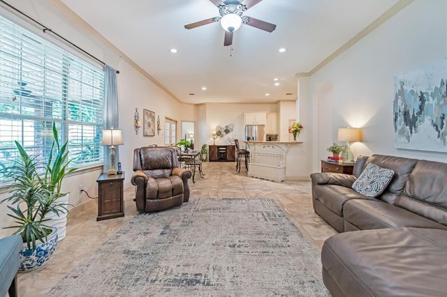 136 Racetrack Lane, Montgomery, TX 77356