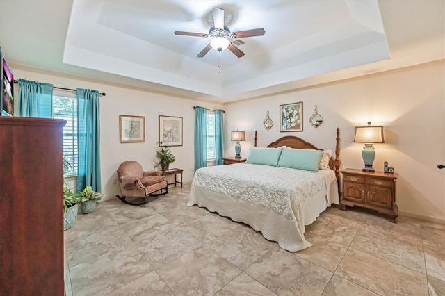 136 Racetrack Lane, Montgomery, TX 77356