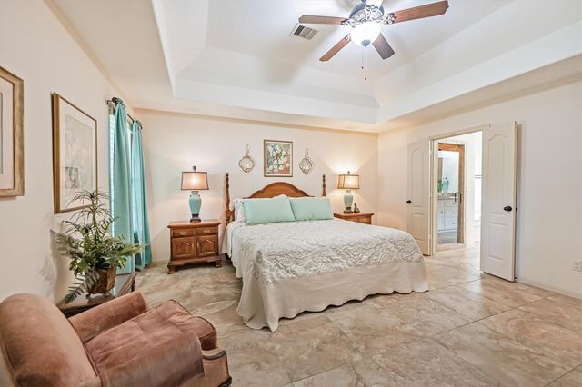 136 Racetrack Lane, Montgomery, TX 77356