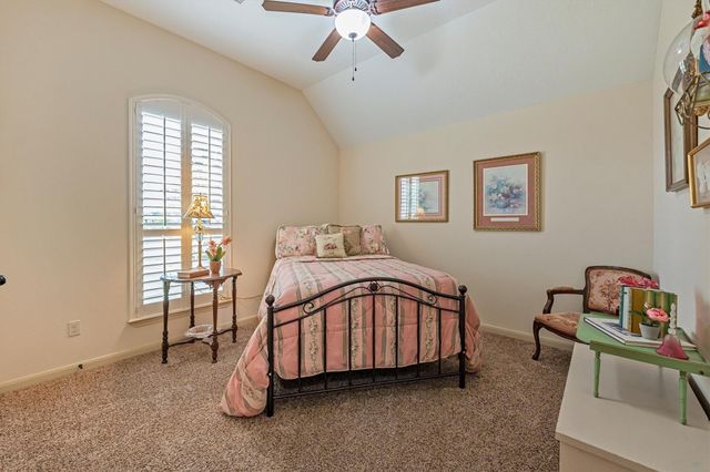 136 Racetrack Lane, Montgomery, TX 77356