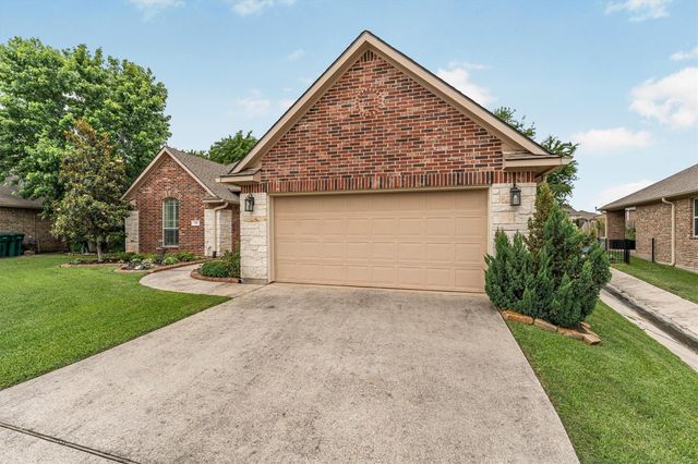136 Racetrack Lane, Montgomery, TX 77356