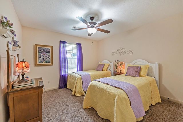 136 Racetrack Lane, Montgomery, TX 77356