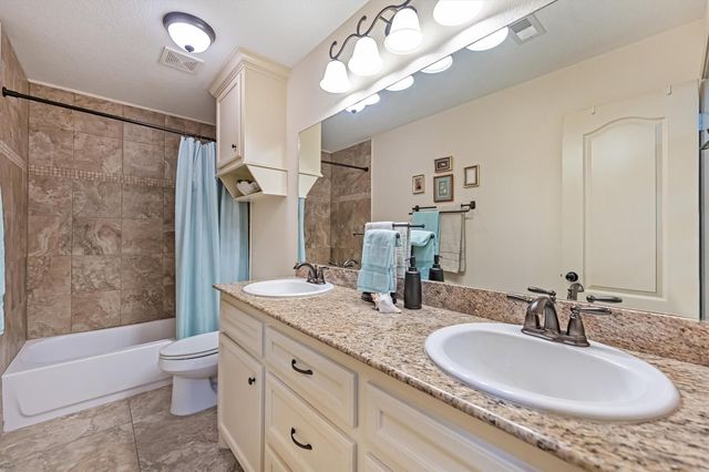 136 Racetrack Lane, Montgomery, TX 77356