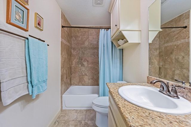 136 Racetrack Lane, Montgomery, TX 77356
