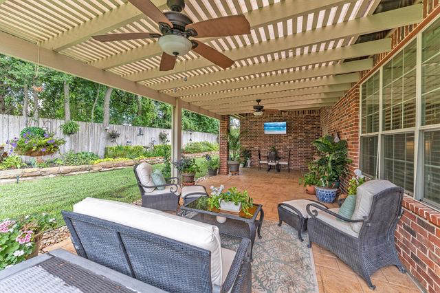 136 Racetrack Lane, Montgomery, TX 77356