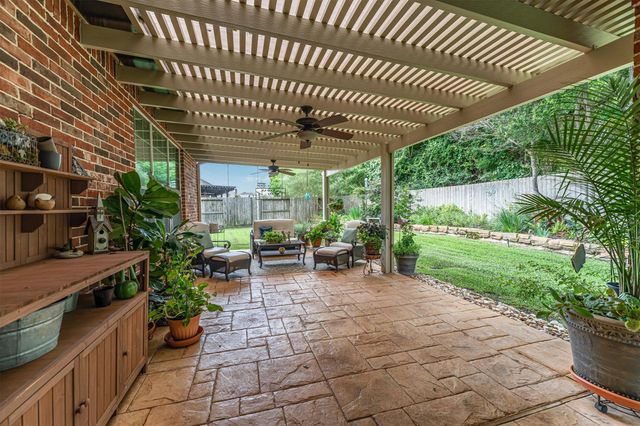 136 Racetrack Lane, Montgomery, TX 77356