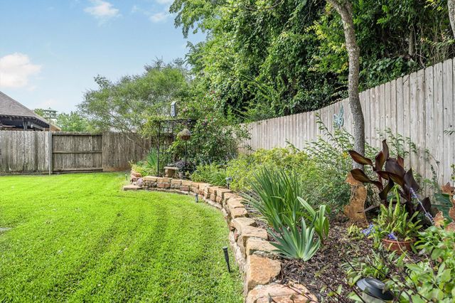 136 Racetrack Lane, Montgomery, TX 77356