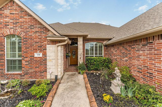 136 Racetrack Lane, Montgomery, TX 77356