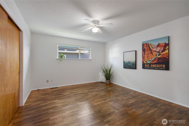 5236 S Thompson Avenue, Tacoma, WA 98408