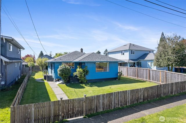 5236 S Thompson Avenue, Tacoma, WA 98408
