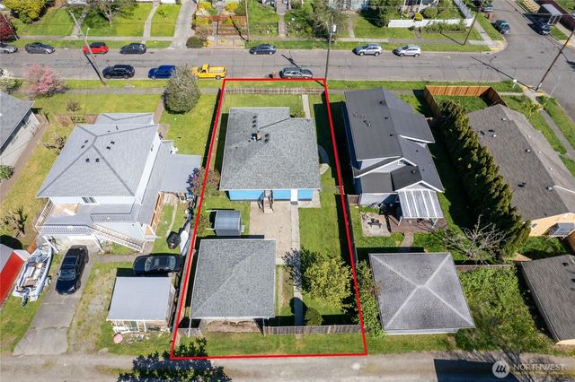 5236 S Thompson Avenue, Tacoma, WA 98408