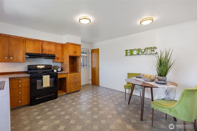5236 S Thompson Avenue, Tacoma, WA 98408