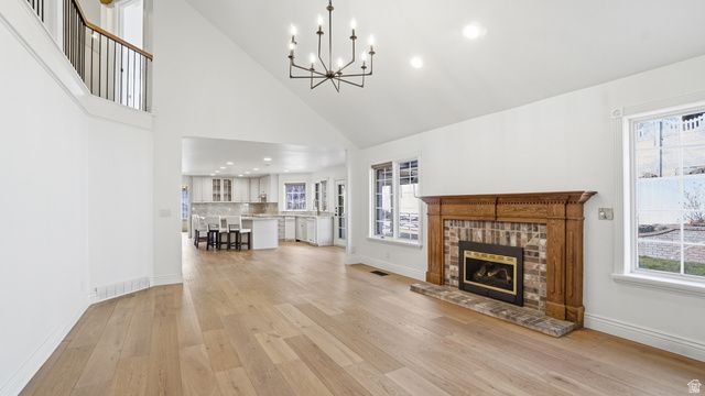 150 W WESTVIEW CIR, Orem, UT 84058