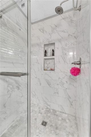 17 Yarmouth Drive, Bella Vista, AR 72715