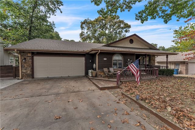 17 Yarmouth Drive, Bella Vista, AR 72715