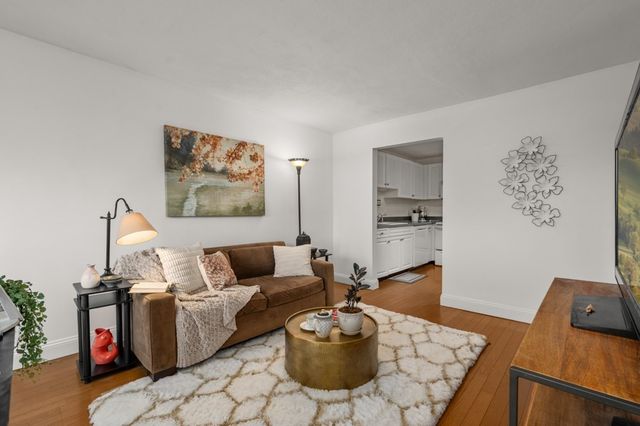 326 Broadway 23, Somerville, MA 02145