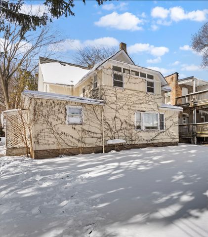 219 Rome Avenue, Rockford, IL 61107