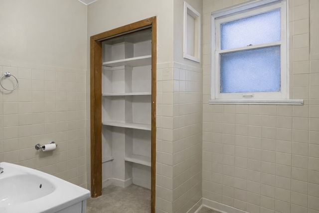 219 Rome Avenue, Rockford, IL 61107