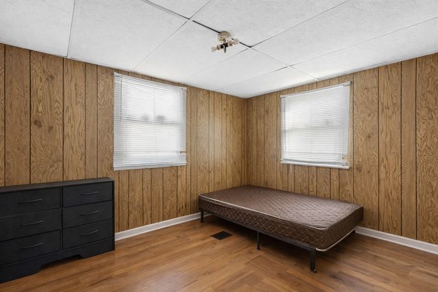 219 Rome Avenue, Rockford, IL 61107