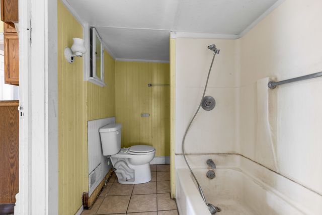 219 Rome Avenue, Rockford, IL 61107