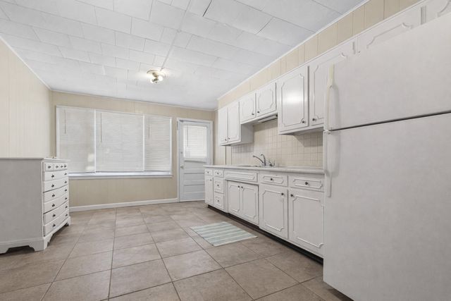 219 Rome Avenue, Rockford, IL 61107