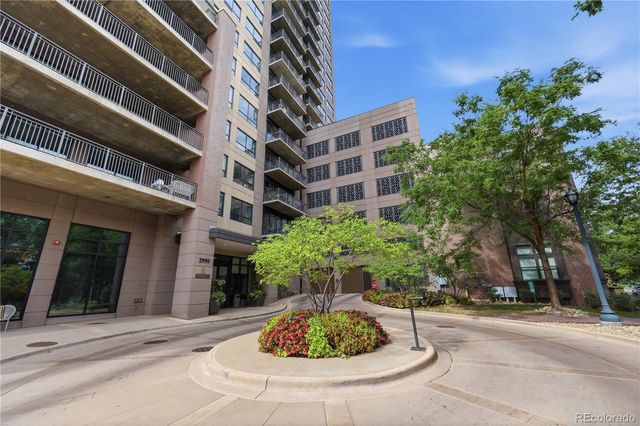 2932 E 17th Avenue, Denver, CO 80206