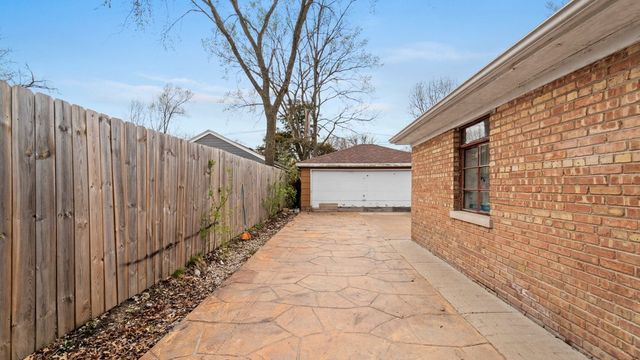 36 Monee Road, Park Forest, IL 60466
