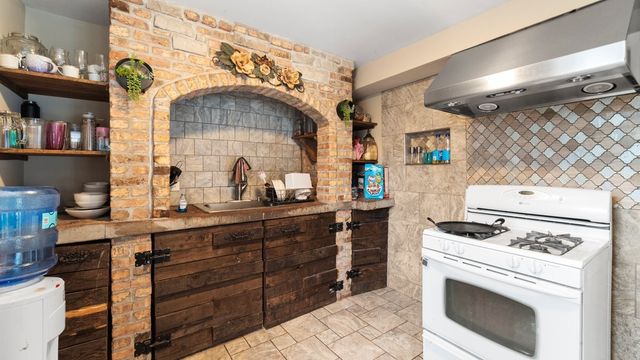 36 Monee Road, Park Forest, IL 60466