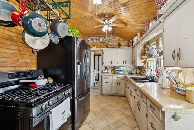 251 Gibbs Ln, Gallatin, TN 37066