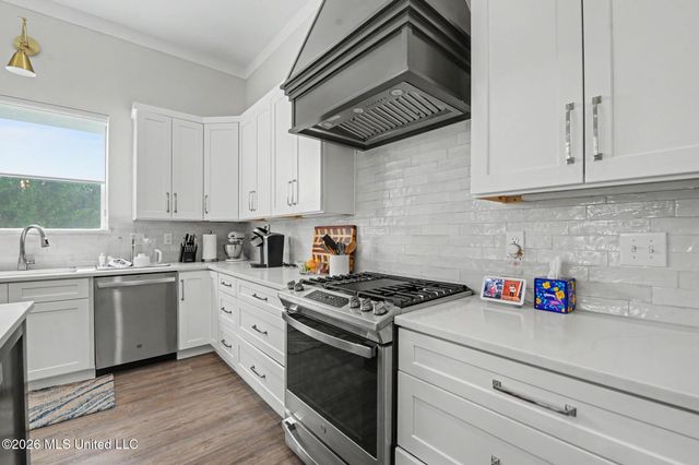 216 Ballentine Street, Bay Saint Louis, MS 39520