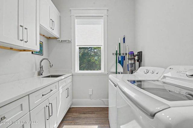 216 Ballentine Street, Bay Saint Louis, MS 39520