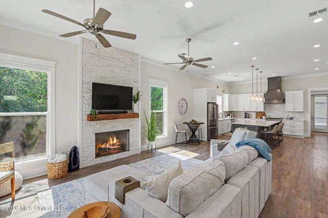 216 Ballentine Street, Bay Saint Louis, MS 39520