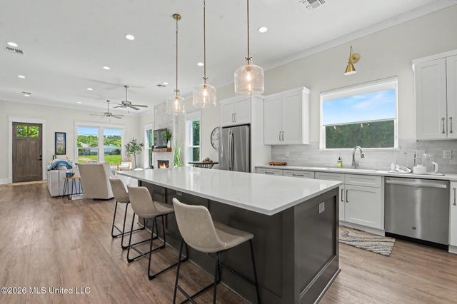 216 Ballentine Street, Bay Saint Louis, MS 39520