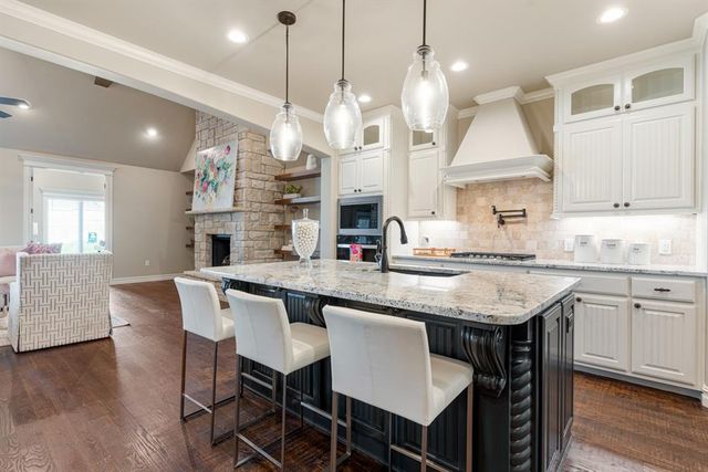 15509 Bergman Circle, Edmond, OK 73013