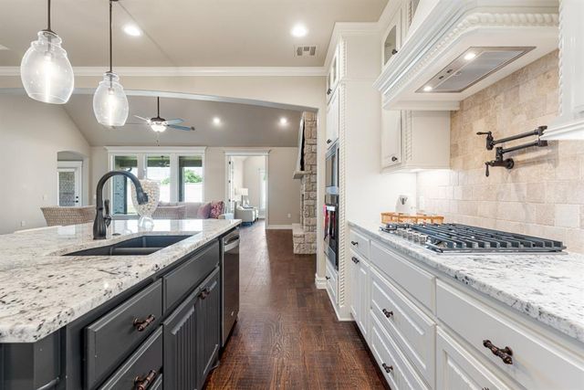 15509 Bergman Circle, Edmond, OK 73013