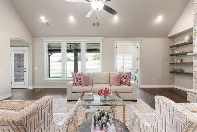 15509 Bergman Circle, Edmond, OK 73013