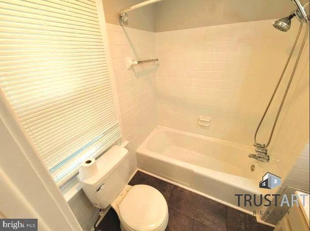 518 SOLLY AVE, Philadelphia, PA 19111