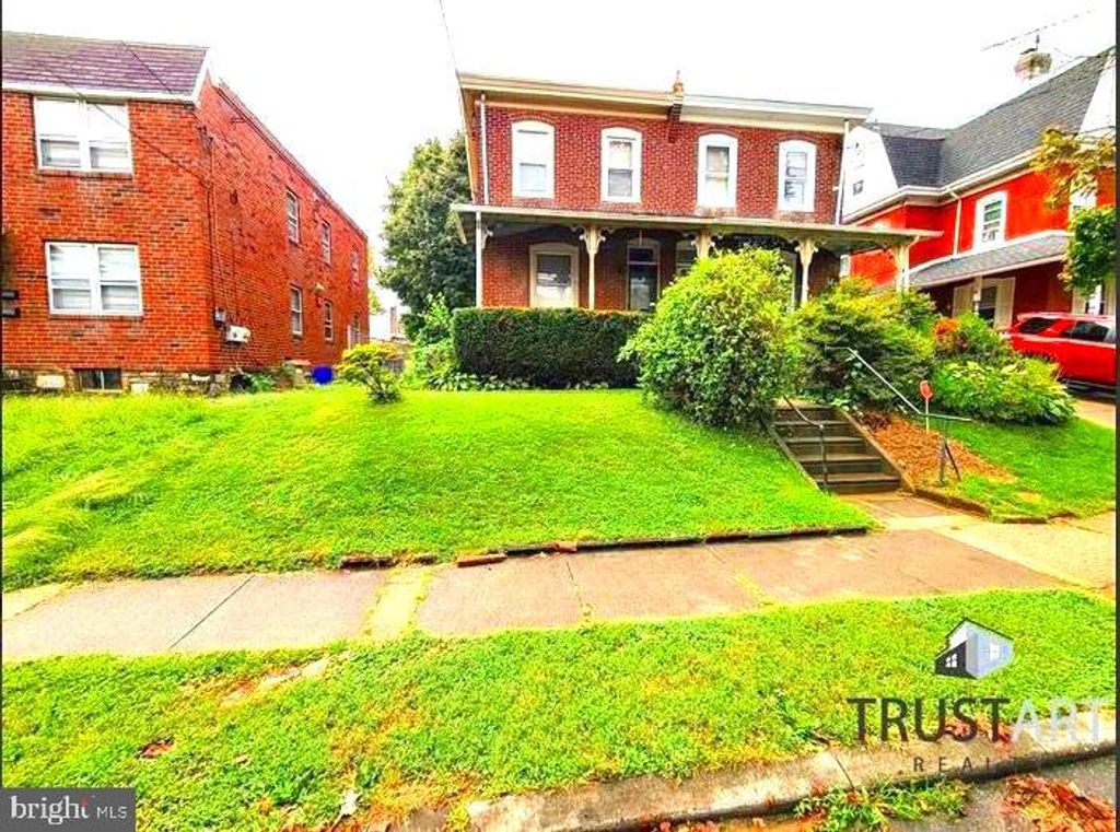 518 SOLLY AVE, Philadelphia, PA 19111