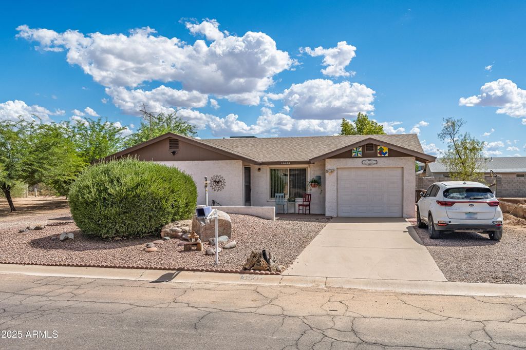 10507 W BUENA VISTA Drive, Arizona City, AZ 85123