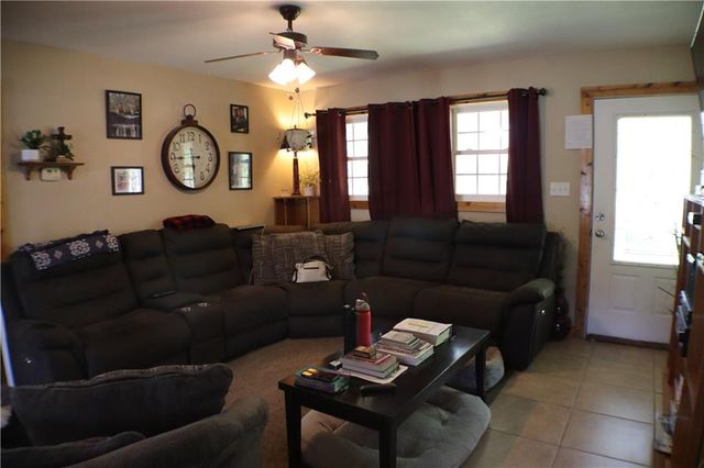 32301 E State Route B Highway, Garden City, MO 64747