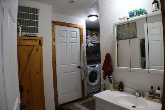 32301 E State Route B Highway, Garden City, MO 64747
