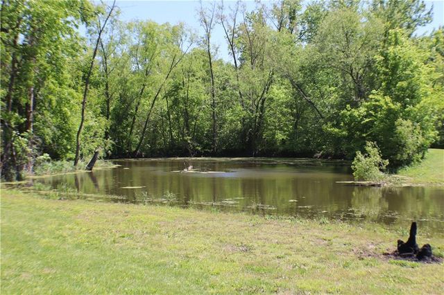 32301 E State Route B Highway, Garden City, MO 64747