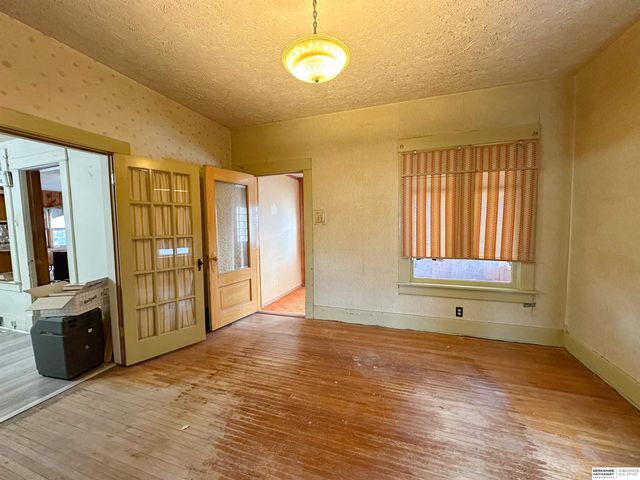 1342 E 5th Street, Fremont, NE 68025