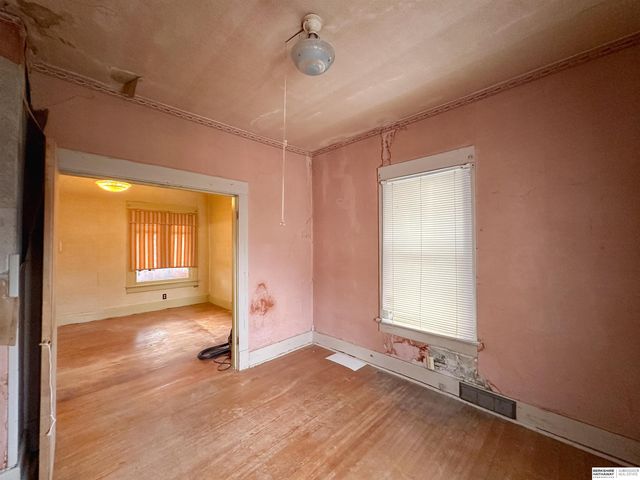 1342 E 5th Street, Fremont, NE 68025
