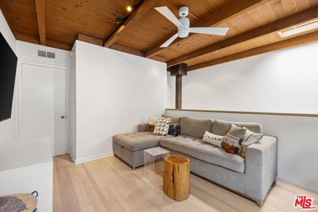 1552 Harvard Street 3, Santa Monica, CA 90404