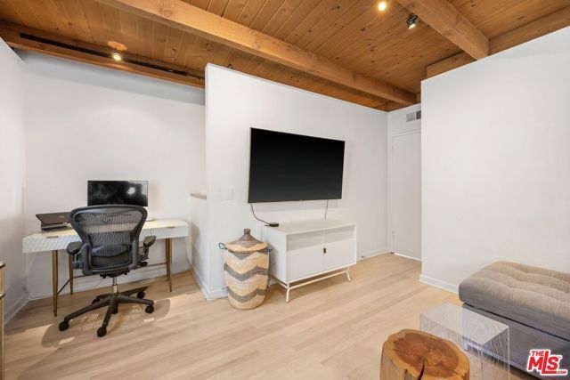 1552 Harvard Street 3, Santa Monica, CA 90404