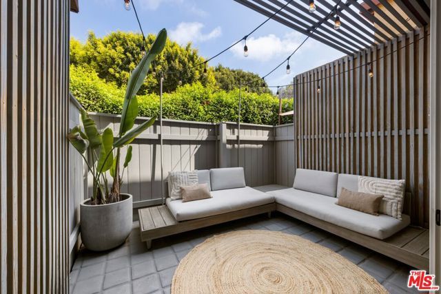 1552 Harvard Street 3, Santa Monica, CA 90404
