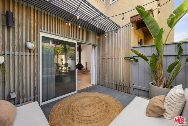 1552 Harvard Street 3, Santa Monica, CA 90404